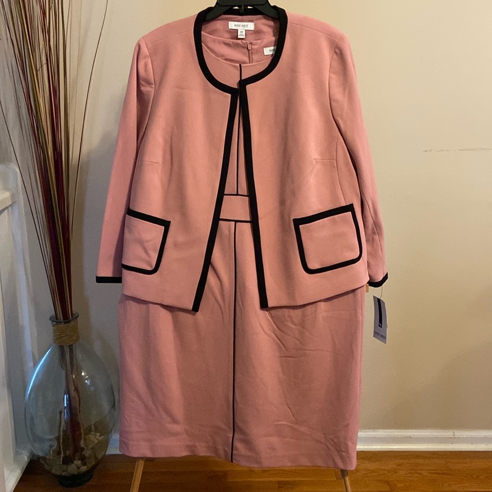 Nine West size 18W Pink/black sheath dress w/ matching jacket